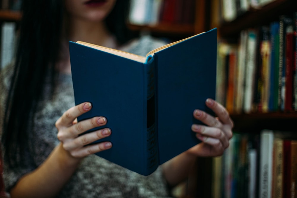 Un libro nuevo y con reconocimiento mundial garantiza el éxito en préstamos en la biblioteca