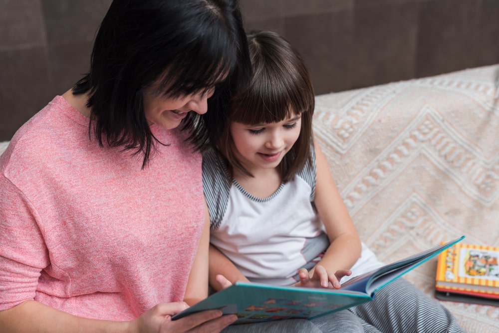 El hábito lector y la salud global de los menores mejora con la lectura en voz alta