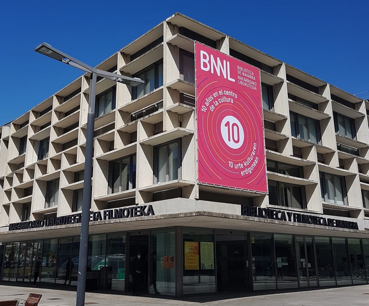 Edificio de la Biblioteca de Navarra