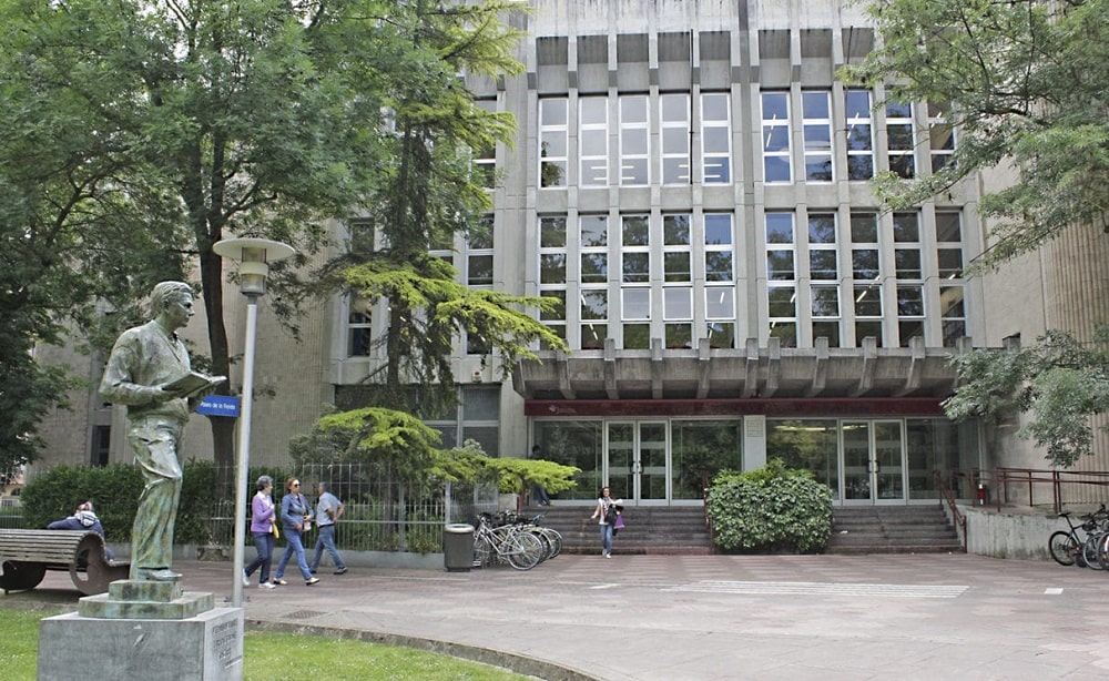 Biblioteca Pública del Estado en Vitoria-Gasteiz Casa de Cultura Ignacio Aldecoa