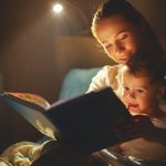 11 beneficios de leer en voz alta a los peques de la casa